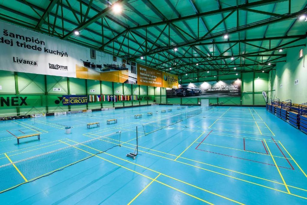 Penzion Arenaostrov Trenčín Zewnętrze zdjęcie