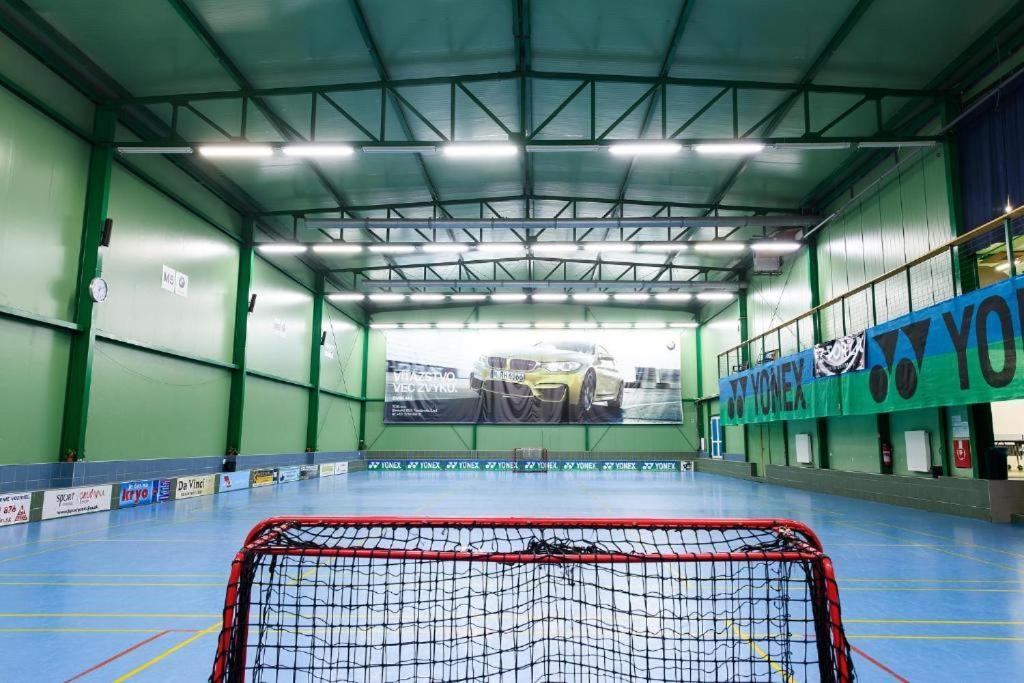 Penzion Arenaostrov Trenčín Zewnętrze zdjęcie